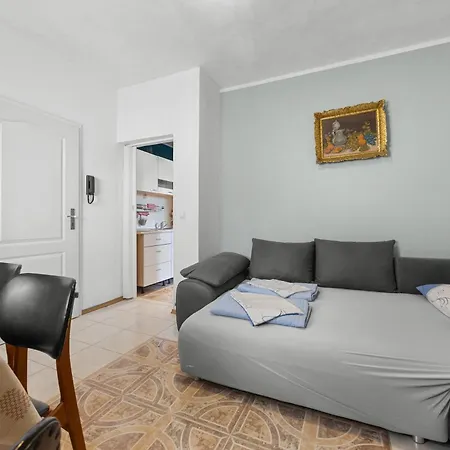 Appartement Mato 1 *